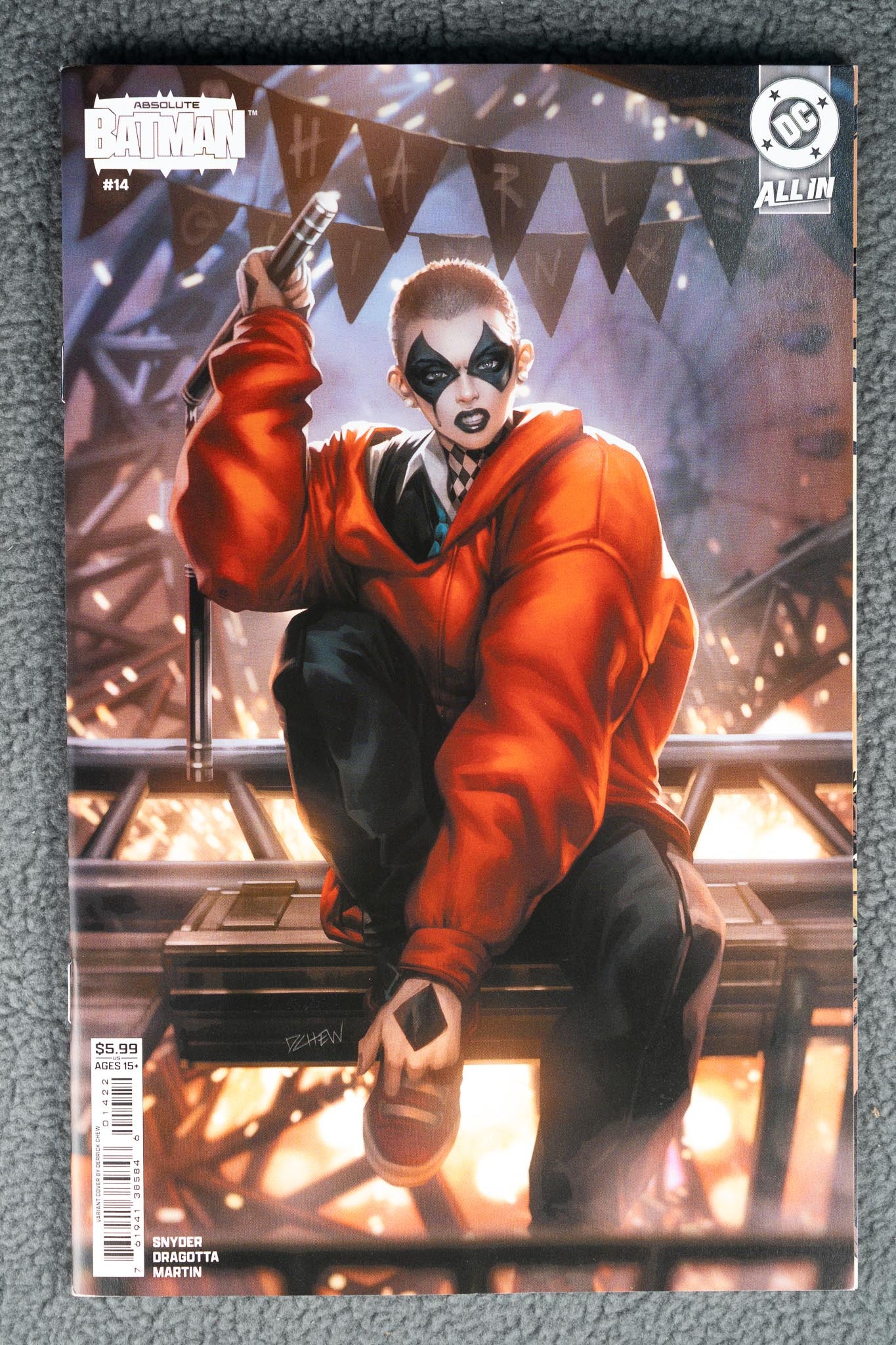 Absolute Batman #14 – Derrick Chew – Card Stock Variant – Harley